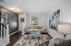 3-zimmer stadthaus in East York, Kanada. C$1 322 000