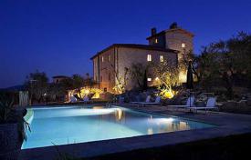 Villa – San Donato In Collina, Toskana, Italien. 9 000 €  pro Woche