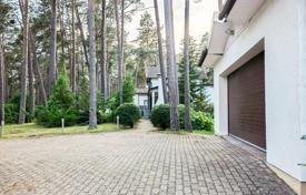 4-zimmer stadthaus 200 m² in Jurmala, Lettland. 450 000 €