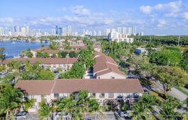 Haus in der Stadt – North Miami Beach, Florida, Vereinigte Staaten. $710 000