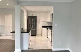 9-zimmer haus in der stadt in Scarborough, Kanada. C$1 297 000