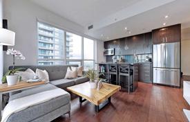 2-zimmer wohnung in Lake Shore Boulevard West, Kanada. C$1 013 000