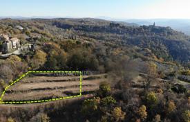 Grundstück in Grožnjan, Kroatien. 220 000 €