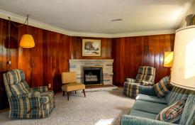 9-zimmer haus in der stadt in Scarborough, Kanada. C$1 287 000