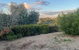 Grundstück in La Roquette-sur-Siagne, Frankreich. 499 000 €