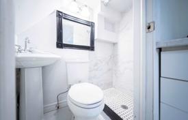 10-zimmer haus in der stadt in North York, Kanada. C$2 272 000
