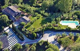 Villa – Castelnuovo Berardenga, Toskana, Italien. 1 300 000 €