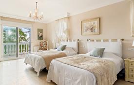 12-zimmer villa 471 m² in Estepona, Spanien. 1 850 000 €