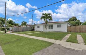3-zimmer haus in der stadt 118 m² in North Miami Beach, Vereinigte Staaten. $899 000