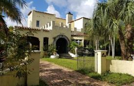 7-zimmer einfamilienhaus 383 m² in Coral Gables, Vereinigte Staaten. $1 595 000