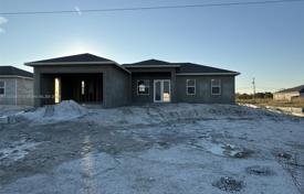 4-zimmer haus in der stadt 209 m² in Lehigh Acres, Vereinigte Staaten. $435 000
