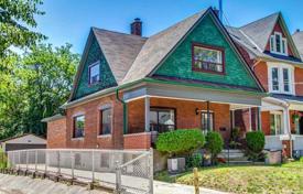 5-zimmer haus in der stadt in Old Toronto, Kanada. C$1 993 000