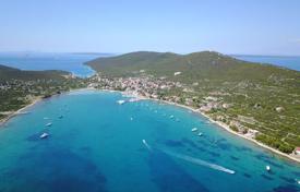 Grundstück in Zadar, Kroatien. 141 000 €