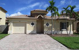 Haus in der Stadt – Cutler Bay, Miami, Florida,  Vereinigte Staaten. $549 000
