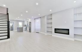 4-zimmer haus in der stadt in East York, Kanada. C$1 872 000