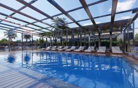 Luxus Wohnungen in einem Komplex mit Schwimmbad in Alanya. $259 000