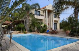 5-zimmer einfamilienhaus 416 m² in Agios Athanasios (Cyprus), Zypern. 1 300 000 €