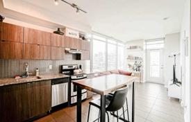 1-zimmer wohnung in Fort York Boulevard, Kanada. C$670 000