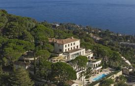 20-zimmer villa 725 m² in Cannes, Frankreich. 105 000 000 €