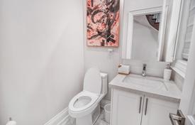 11-zimmer haus in der stadt in Scarborough, Kanada. C$1 961 000