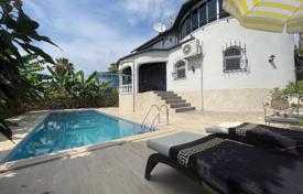 4-zimmer villa 240 m² in Türkler, Türkei. 21 378 000 TRY