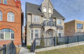 Stadthaus – Etobicoke, Toronto, Ontario,  Kanada. C$1 478 000