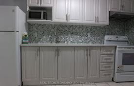 7-zimmer haus in der stadt in Scarborough, Kanada. C$1 207 000