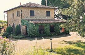Villa – San Gimignano, Siena, Toskana,  Italien. 750 000 €