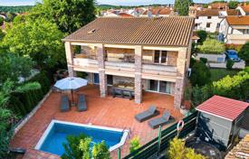 5-zimmer haus in der stadt 238 m² in Funtana, Kroatien. 571 000 €
