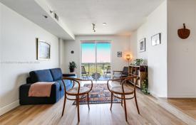 2-zimmer penthaus 132 m² in Coral Gables, Vereinigte Staaten. $515 000