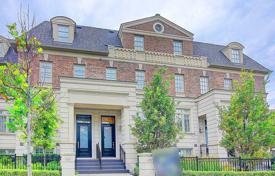 Stadthaus – Bayview Avenue, Toronto, Ontario,  Kanada. C$2 076 000