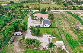 7-zimmer haus in der stadt 537 m² in Miami, Vereinigte Staaten. $1 590 000