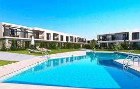 4-zimmer stadthaus 199 m² in Sotogrande, Spanien. 549 000 €