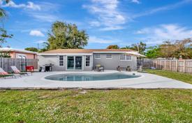 4-zimmer haus in der stadt 151 m² in Miami, Vereinigte Staaten. $670 000