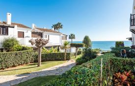 2-zimmer stadthaus 97 m² in Estepona, Spanien. 469 000 €