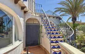 3-zimmer einfamilienhaus 301 m² in Alicante, Spanien. 850 000 €