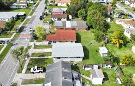 Haus in der Stadt – West Park, Broward, Florida,  Vereinigte Staaten. $475 000