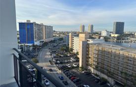 Eigentumswohnung – Hallandale Beach, Florida, Vereinigte Staaten. $318 000