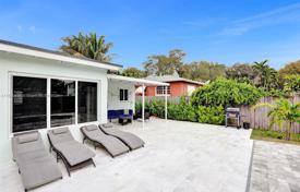 3-zimmer haus in der stadt 168 m² in Miami, Vereinigte Staaten. $750 000