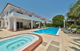 5-zimmer einfamilienhaus 554 m² in Pervolia, Zypern. 3 500 000 €