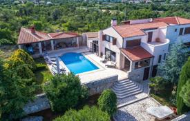 6-zimmer haus in der stadt 350 m² in Rakalj, Kroatien. 1 200 000 €