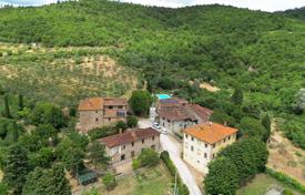 9-zimmer villa 668 m² in Capolona, Italien. 710 000 €