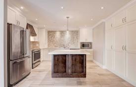 8-zimmer wohnung in Etobicoke, Kanada. C$1 283 000