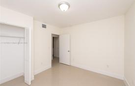 6-zimmer haus in der stadt 173 m² in Miami, Vereinigte Staaten. $699 000