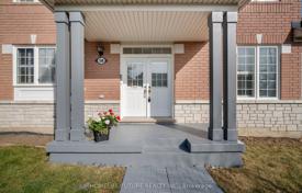 12-zimmer haus in der stadt in Scarborough, Kanada. C$2 017 000