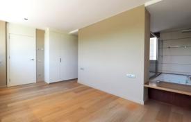 Haus in der stadt 512 m² in Barcelona, Spanien. 350 000 €