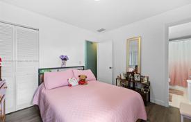 5-zimmer haus in der stadt 168 m² in Miami, Vereinigte Staaten. $600 000