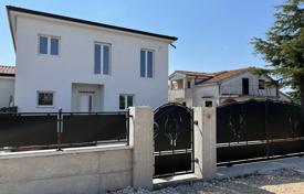 4-zimmer haus in der stadt 230 m² in Poreč, Kroatien. 645 000 €