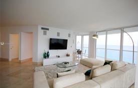 Wohnung – Collins Avenue, Miami, Florida,  Vereinigte Staaten. 1 471 000 €