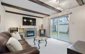5-zimmer haus in der stadt in North York, Kanada. C$2 275 000